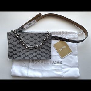 MICHAEL KORS women's grey belt bag/fanny pack.